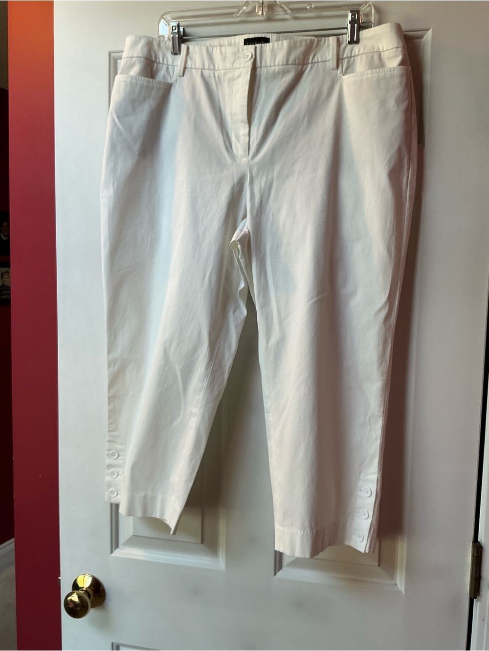 Talbots White Cropped Button-Hem Capris